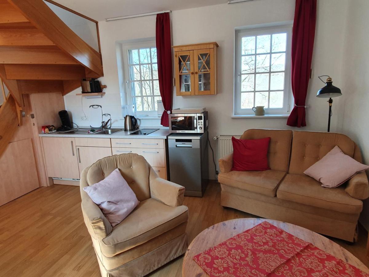 Am Burggraben Auf Der Sauerburg Appartement Sauerthal Buitenkant foto