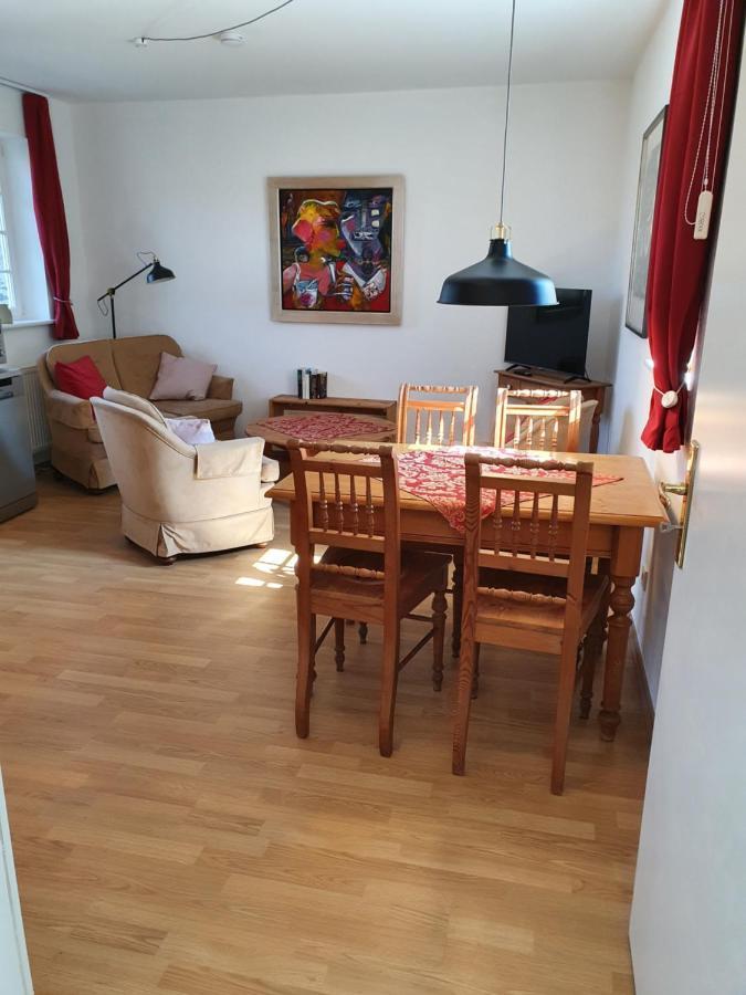 Am Burggraben Auf Der Sauerburg Appartement Sauerthal Buitenkant foto